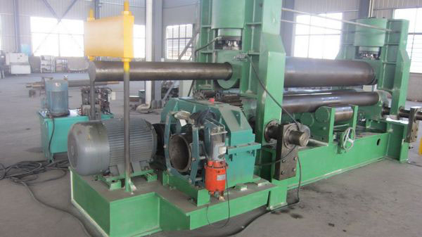 W11S-30×2500上輥萬能式(shi)卷闆機