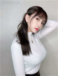 欧洲肥胖老太太/被十几个男人扒开腿猛戳图片