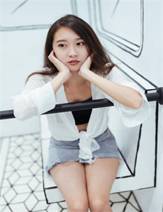 丰满诱惑/秋霞电影我不卡