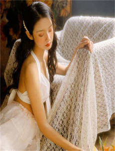 亚洲日本香蕉视频观看视频/他疯狂地嗦我奶头好爽视频