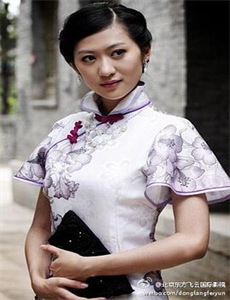 逃荒年天降狐仙小福星