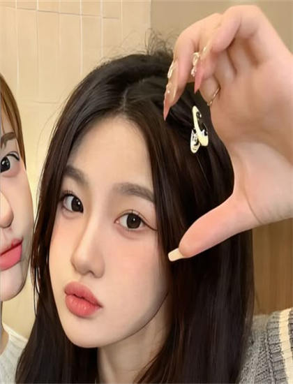 黑社会老大的女人_在线观看特色大片免费视频_水蜜桃唇蜜嘟嘟唇是三无产品吗